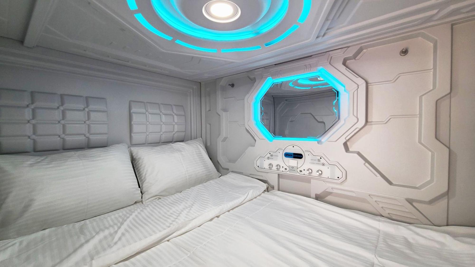 Capsula Hotel Єреван Екстер'єр фото