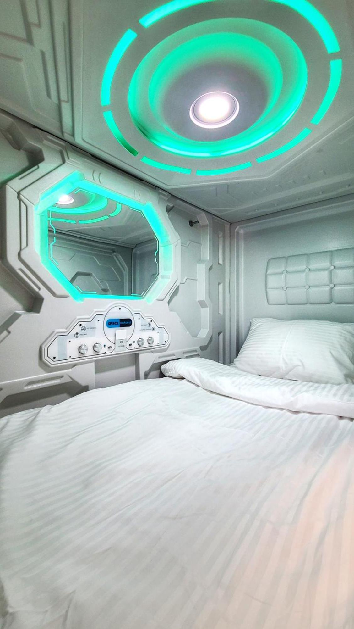 Capsula Hotel Єреван Екстер'єр фото